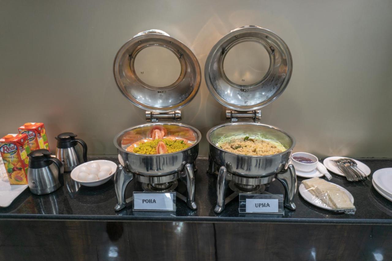 Hotel Dhavalgiri Thane Eksteriør bilde